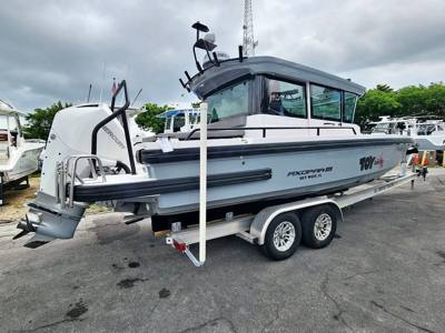 2021 Axopar 28 CCX