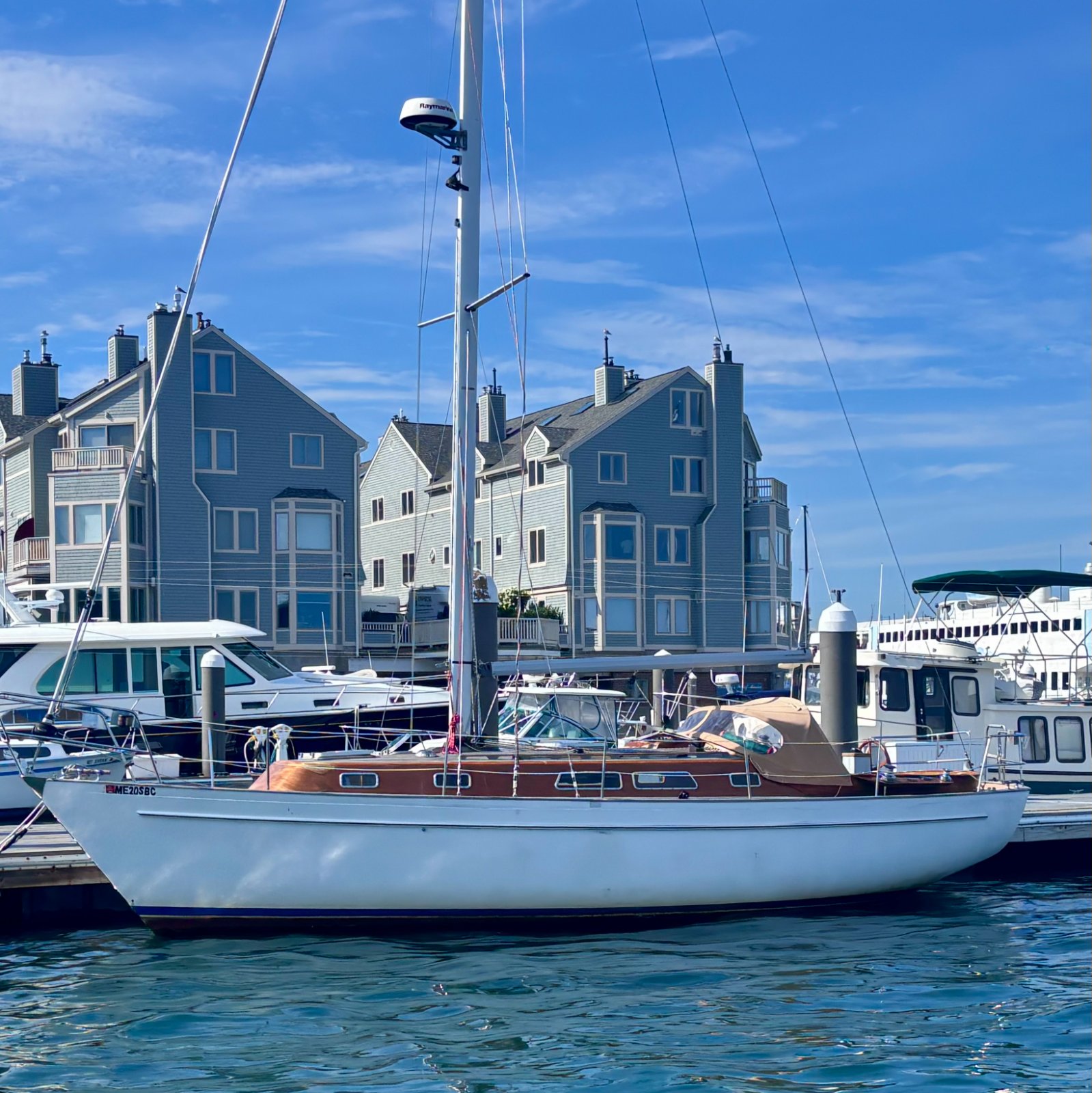 Motivated owner, serious offers considered for this Vindo 45 Sloop; 34ft for sale in Chandlers Wharf