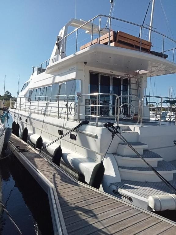AZIMUT 66 - A Floating Residence, Moored in the Mediterranean for sale in Gruissan
